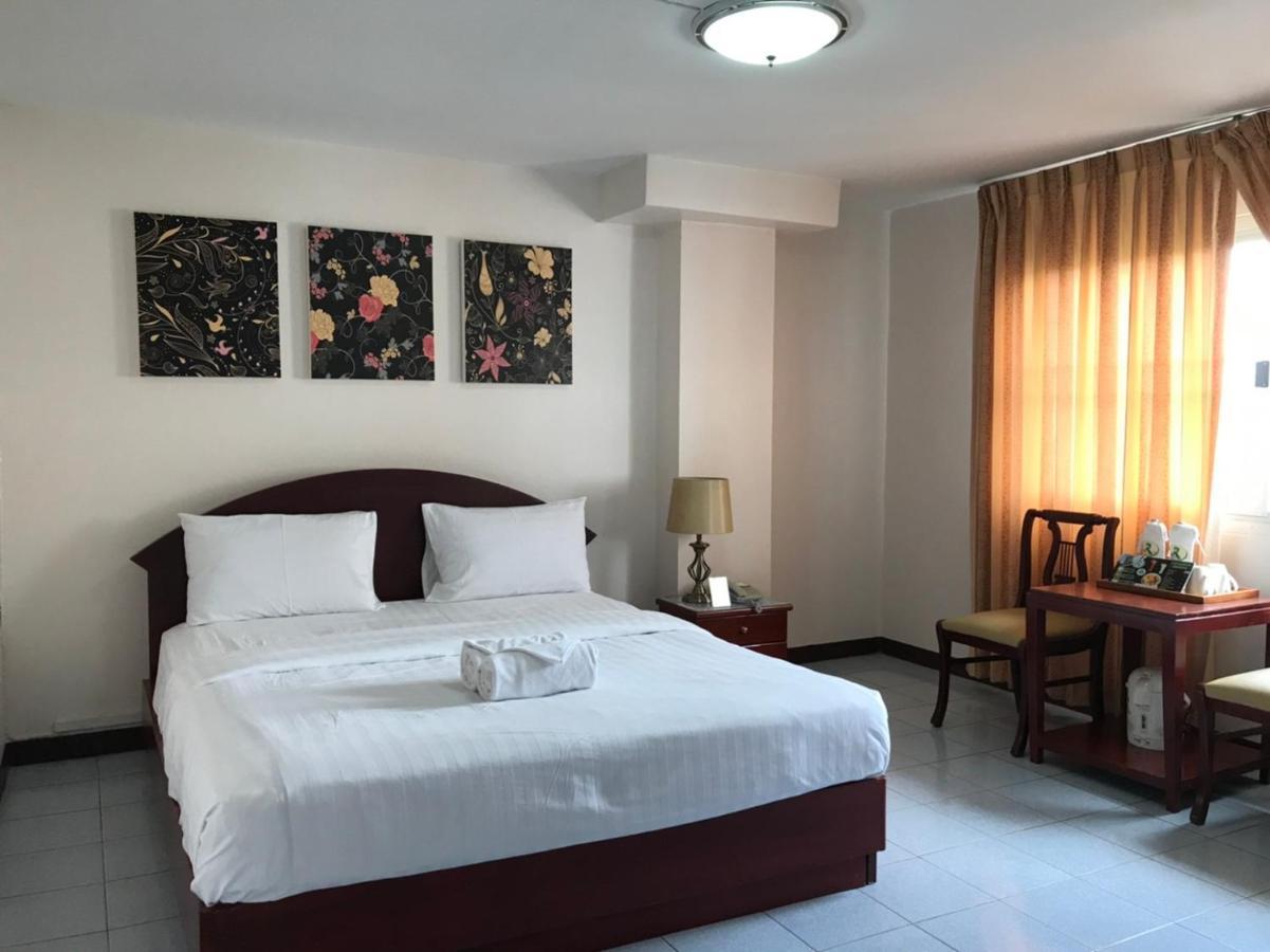 Regent Lodge Lampang Zewnętrze zdjęcie