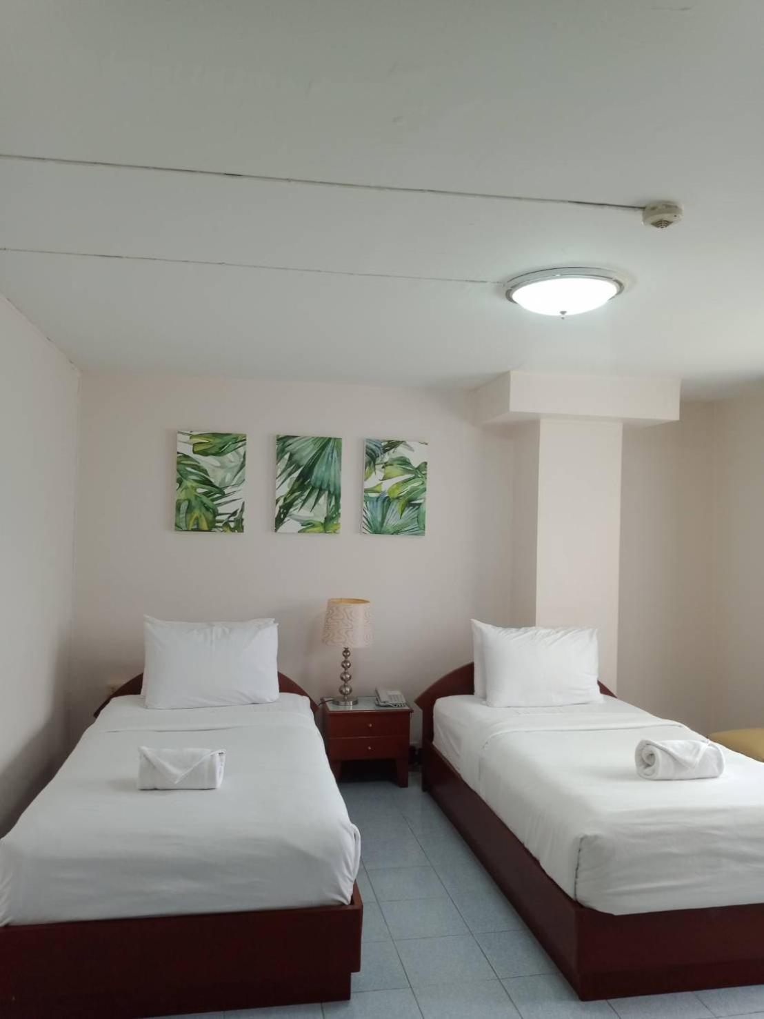 Regent Lodge Lampang Zewnętrze zdjęcie