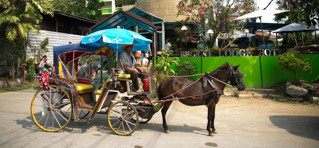Regent Lodge Lampang Zewnętrze zdjęcie