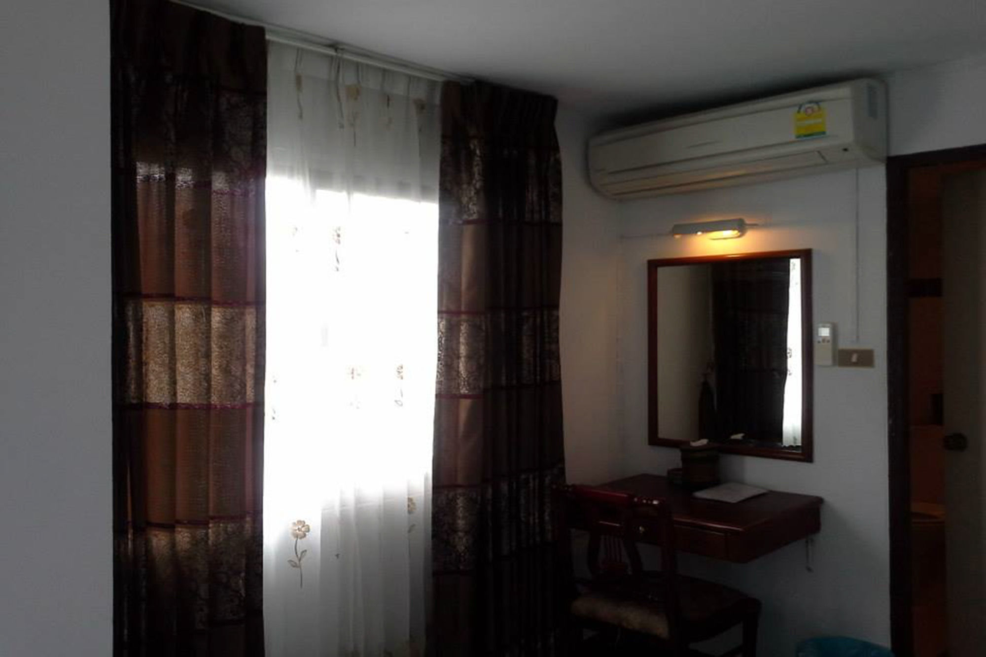 Regent Lodge Lampang Zewnętrze zdjęcie